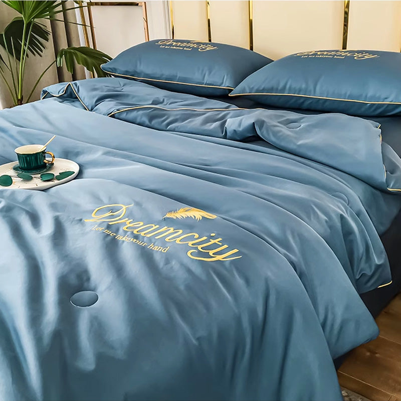 Enjoy a cool summer🛏️ Summer Simple Ice Silk Quilt❄️